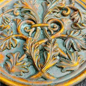 🌹Vintage ornate decorative Plaque